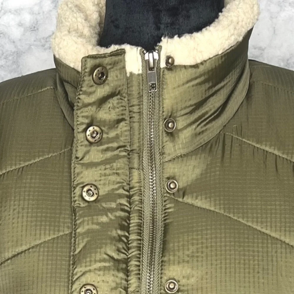 Natural Reflections Olive Green Quilted Sherpa Puffer Vest Women’s Small